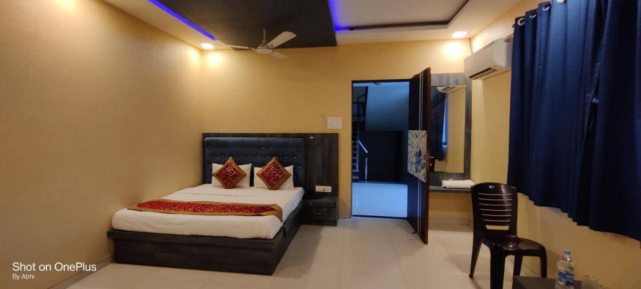 Hotel Mari Aai Residency Navi Mumbai Exterior foto