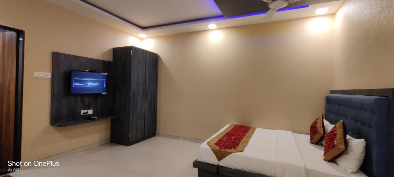 Hotel Mari Aai Residency Navi Mumbai Exterior foto